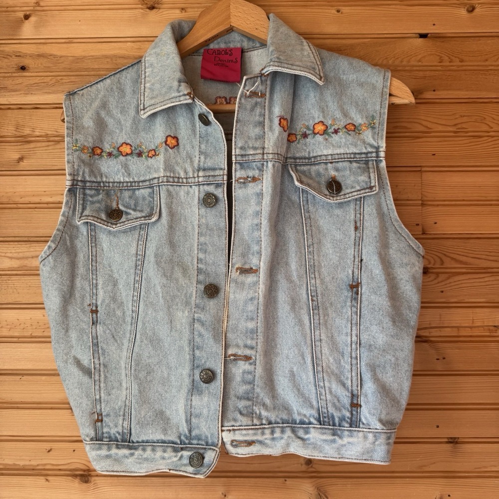 VTG 90s Carol's Denims Jean Vest Medium Light Blue Floral Embroidery Boho Garden